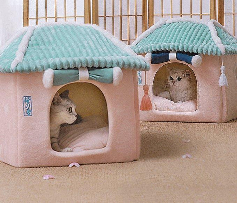 Cozy Retreat Cat House - the Ultimate Enclosed Cat Villa